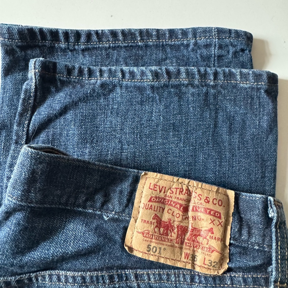 Levi's 501’s classic Straight Jeans Stonewashed 36/32 - Picture 4 of 6